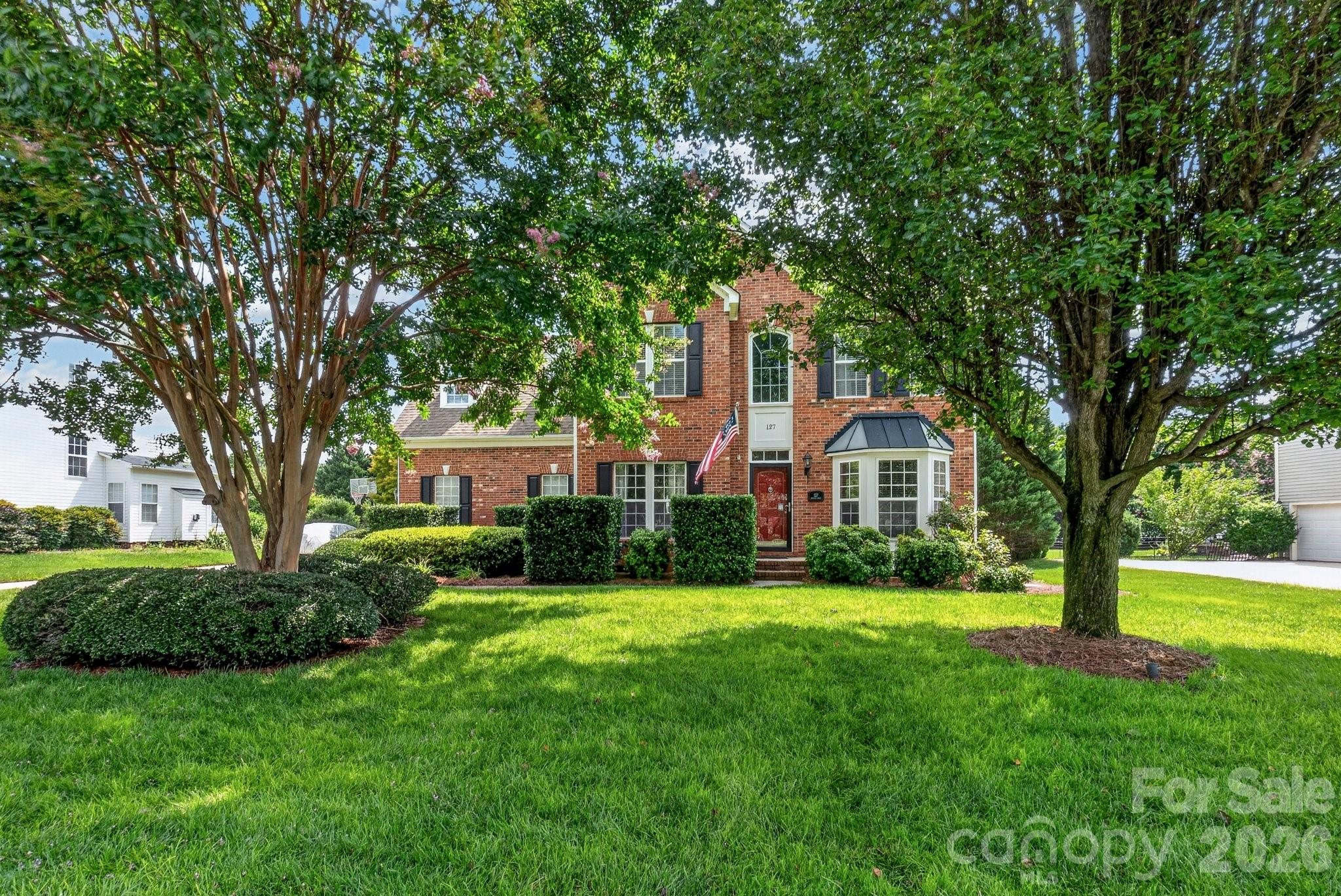 127 Corona Circle Property Photo 3