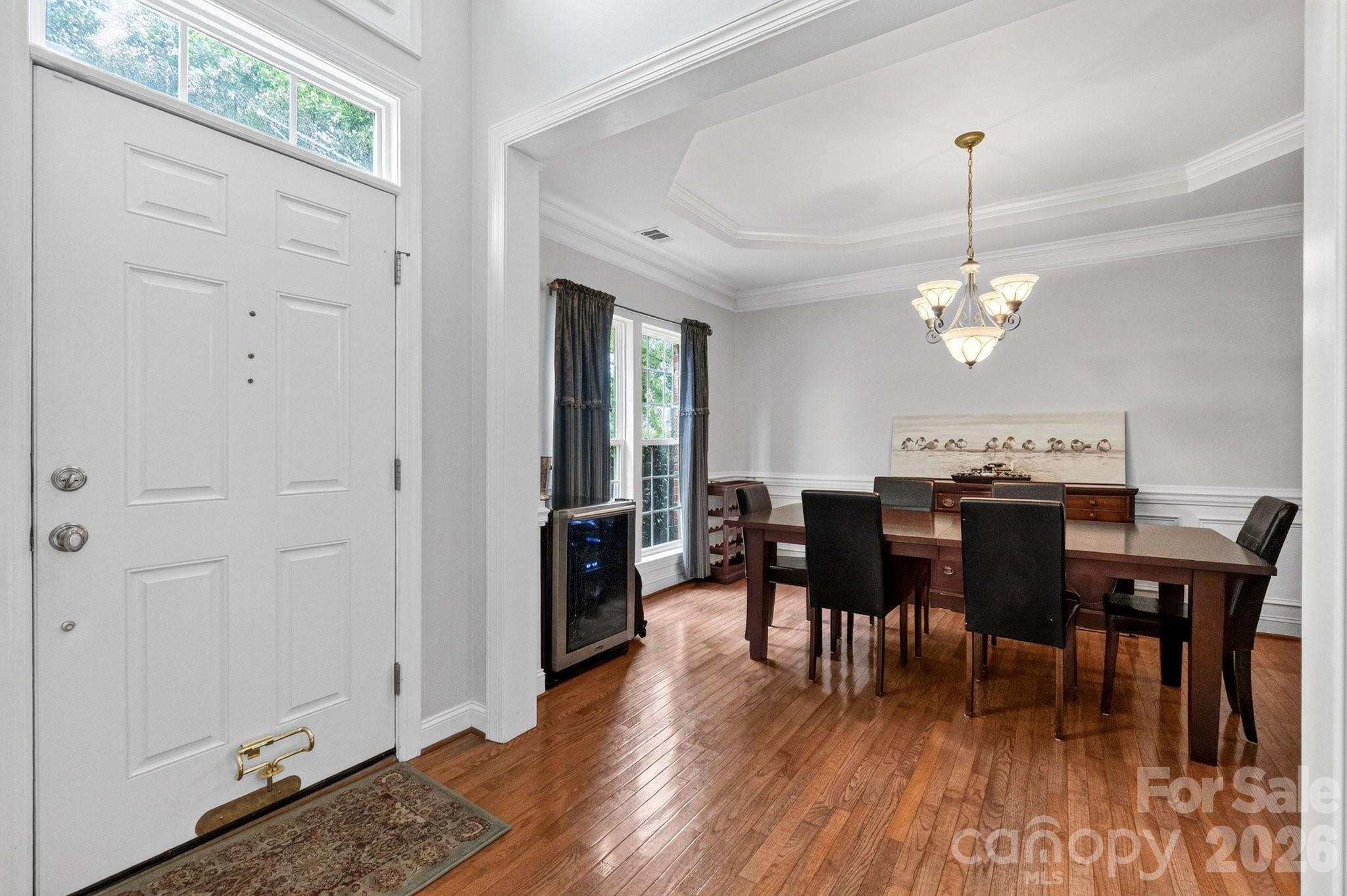 127 Corona Circle Property Photo 4