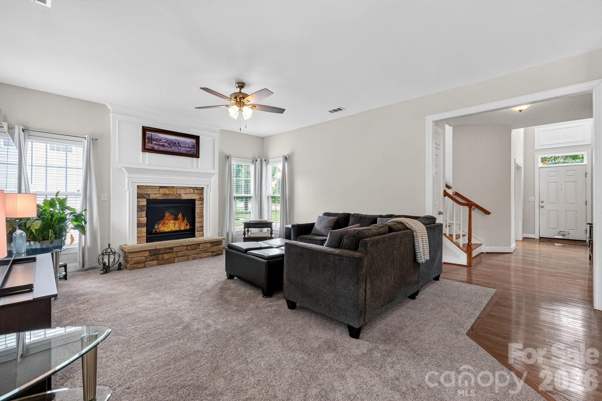 127 Corona Circle Property Photo 9