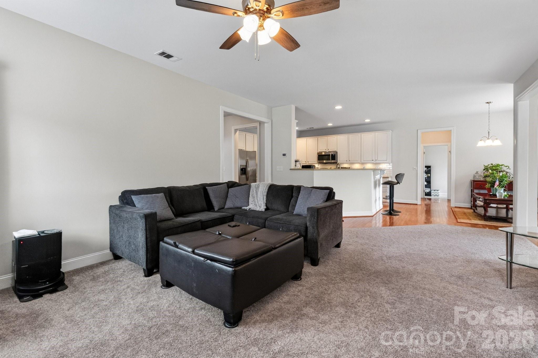 127 Corona Circle Property Photo 11