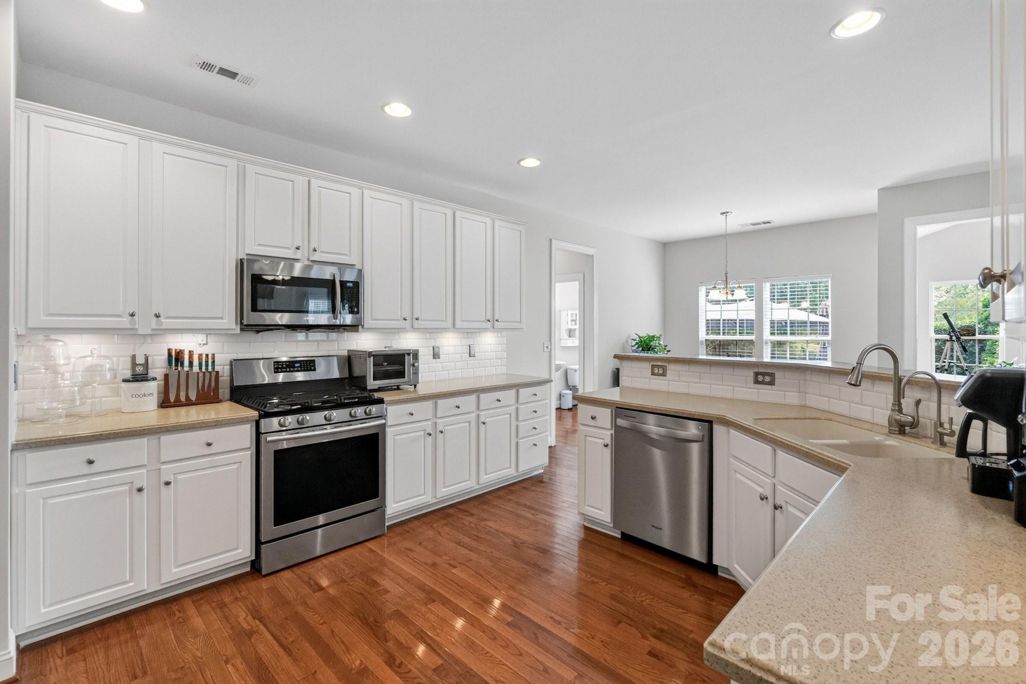127 Corona Circle Property Photo 12