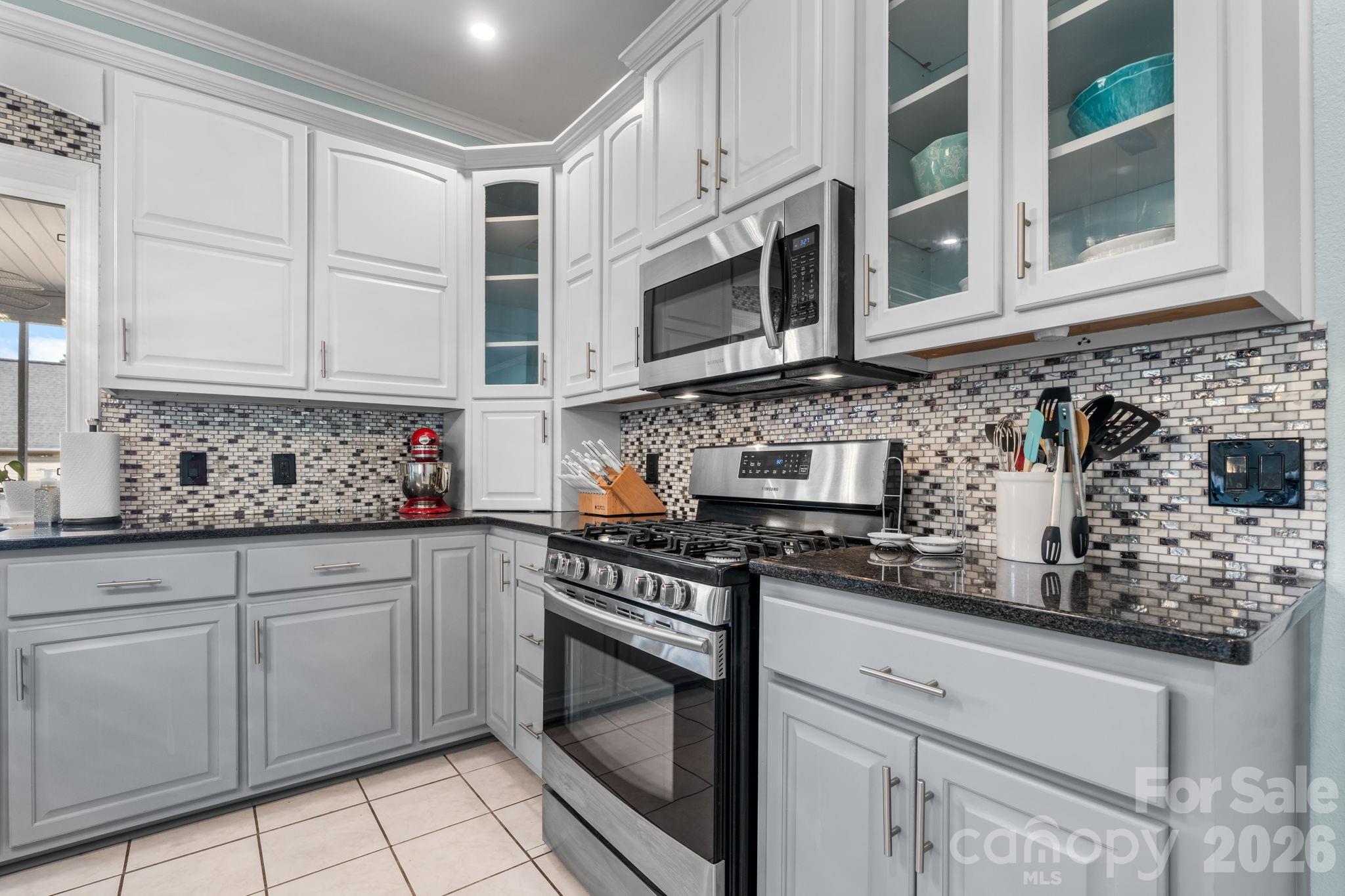 1360 Sweet Briar Lane Property Photo 8