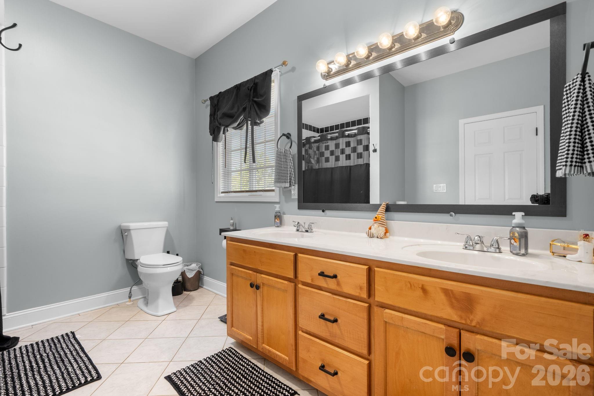 1360 Sweet Briar Lane Property Photo 33