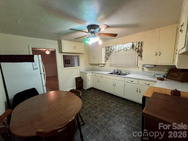 529 10th Street Place Property Photo 11
