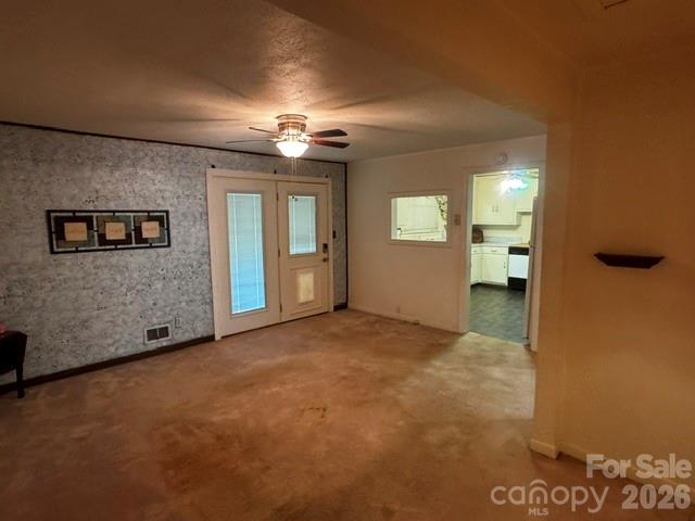 529 10th Street Place Property Photo 17
