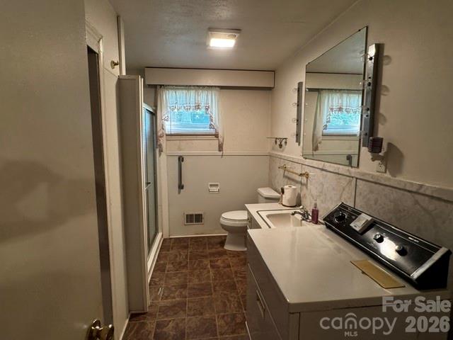529 10th Street Place Property Photo 18