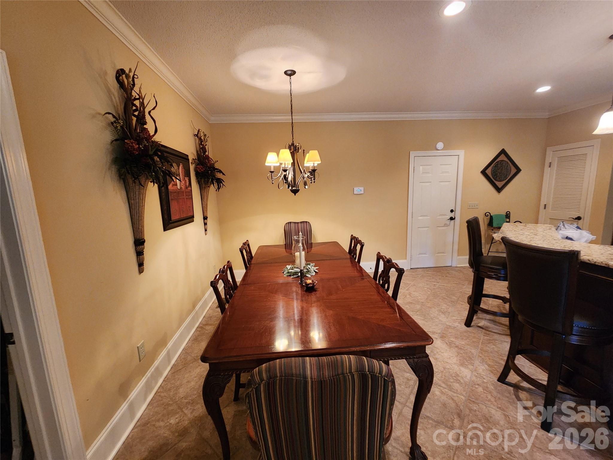 124 Huntington Road Property Photo 10