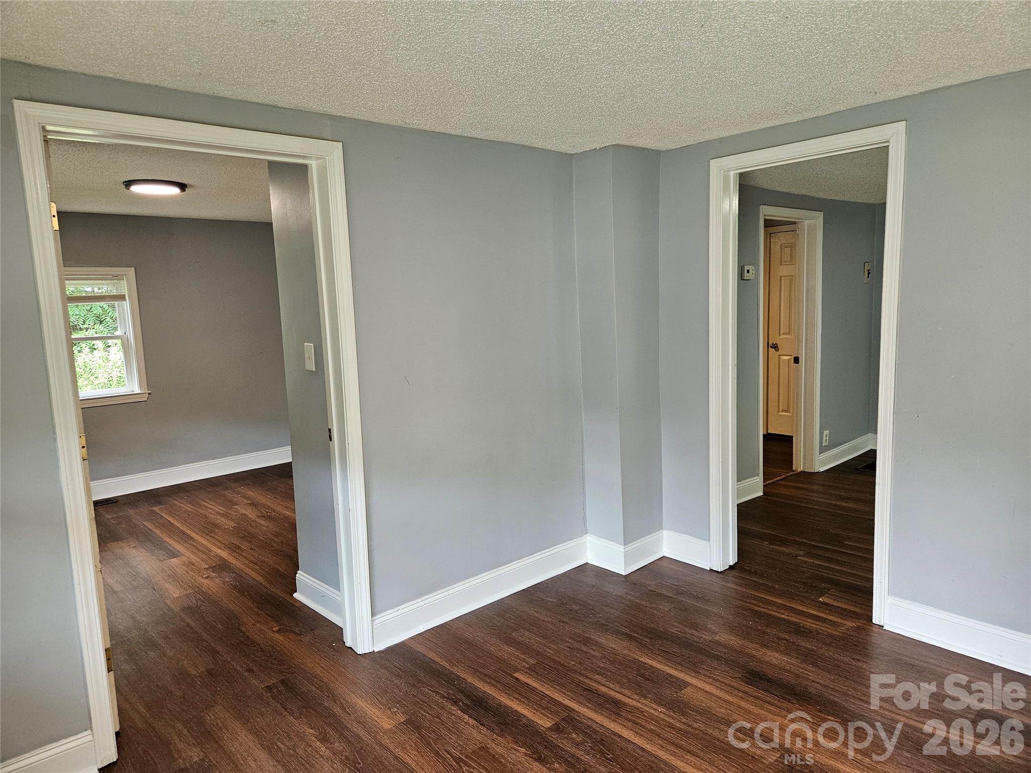 3010 Capitol Drive Property Photo 5