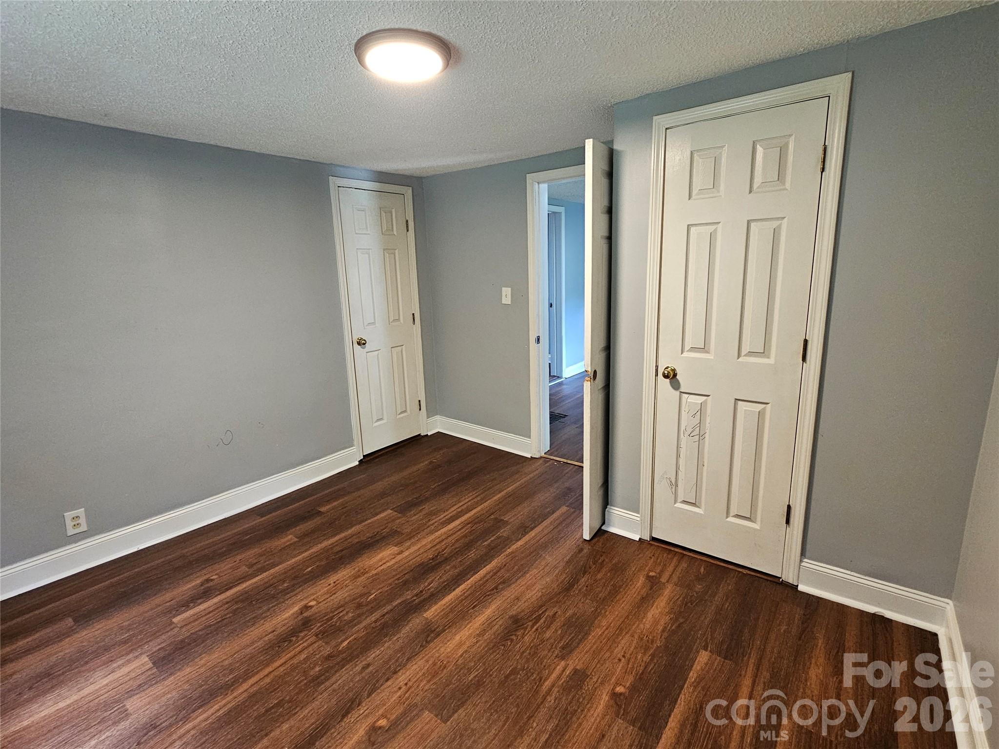 3010 Capitol Drive Property Photo 16