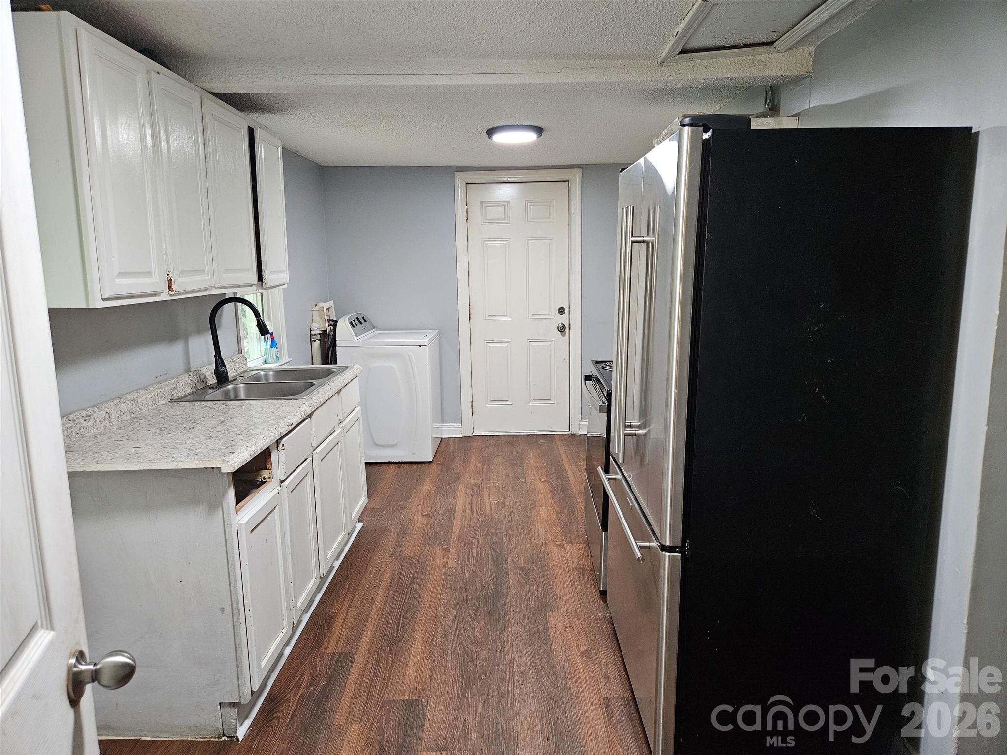 3010 Capitol Drive Property Photo 22