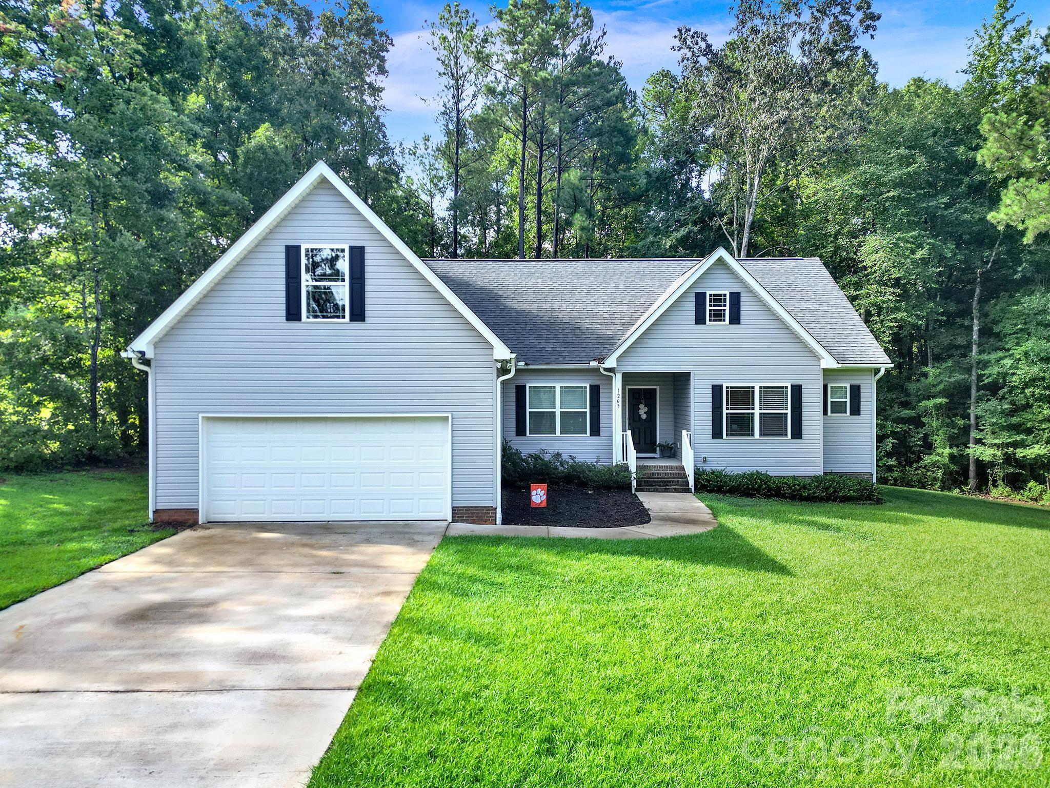 1205 Arundel Road Property Photo 1