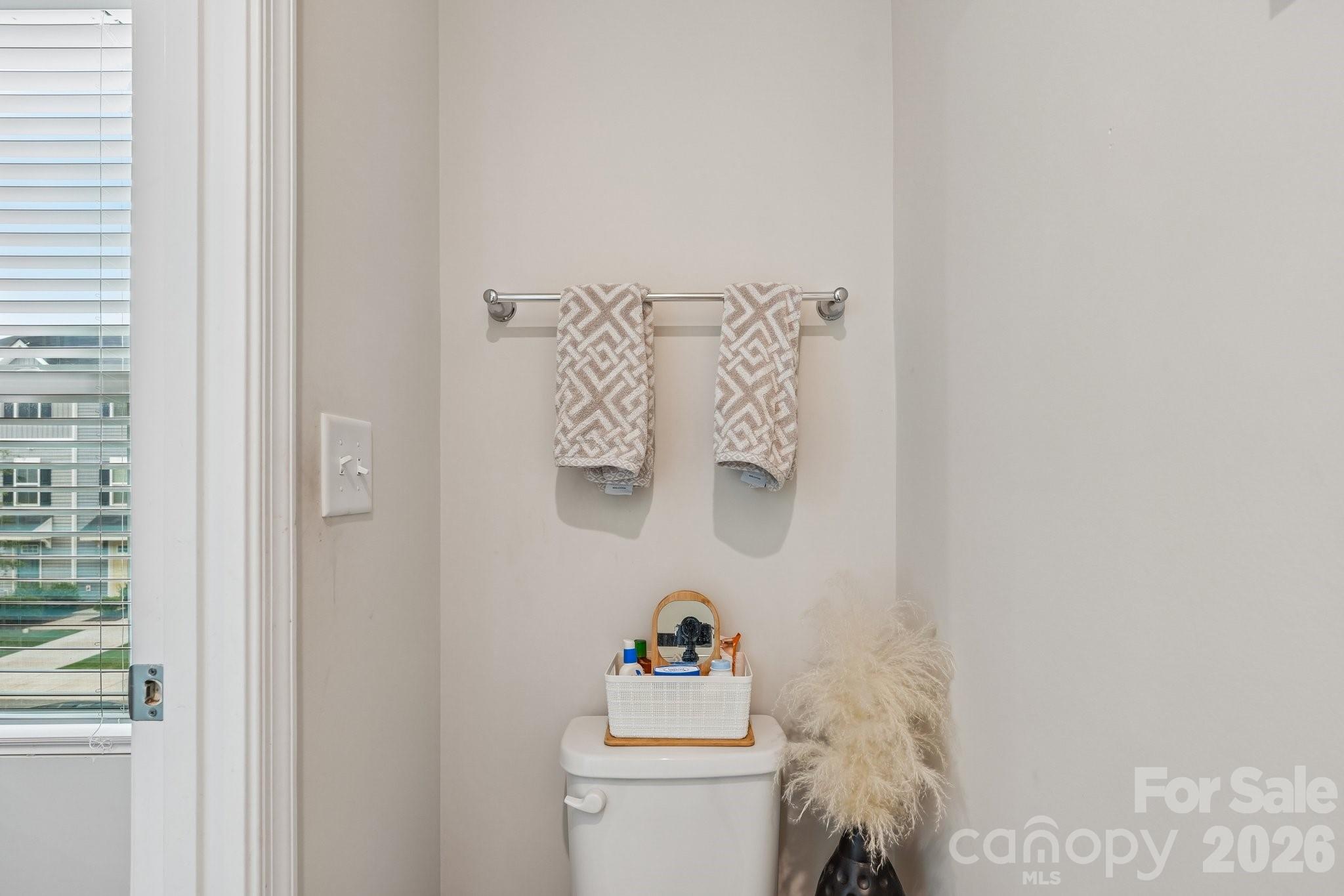 2041 Langer Street Property Photo 21