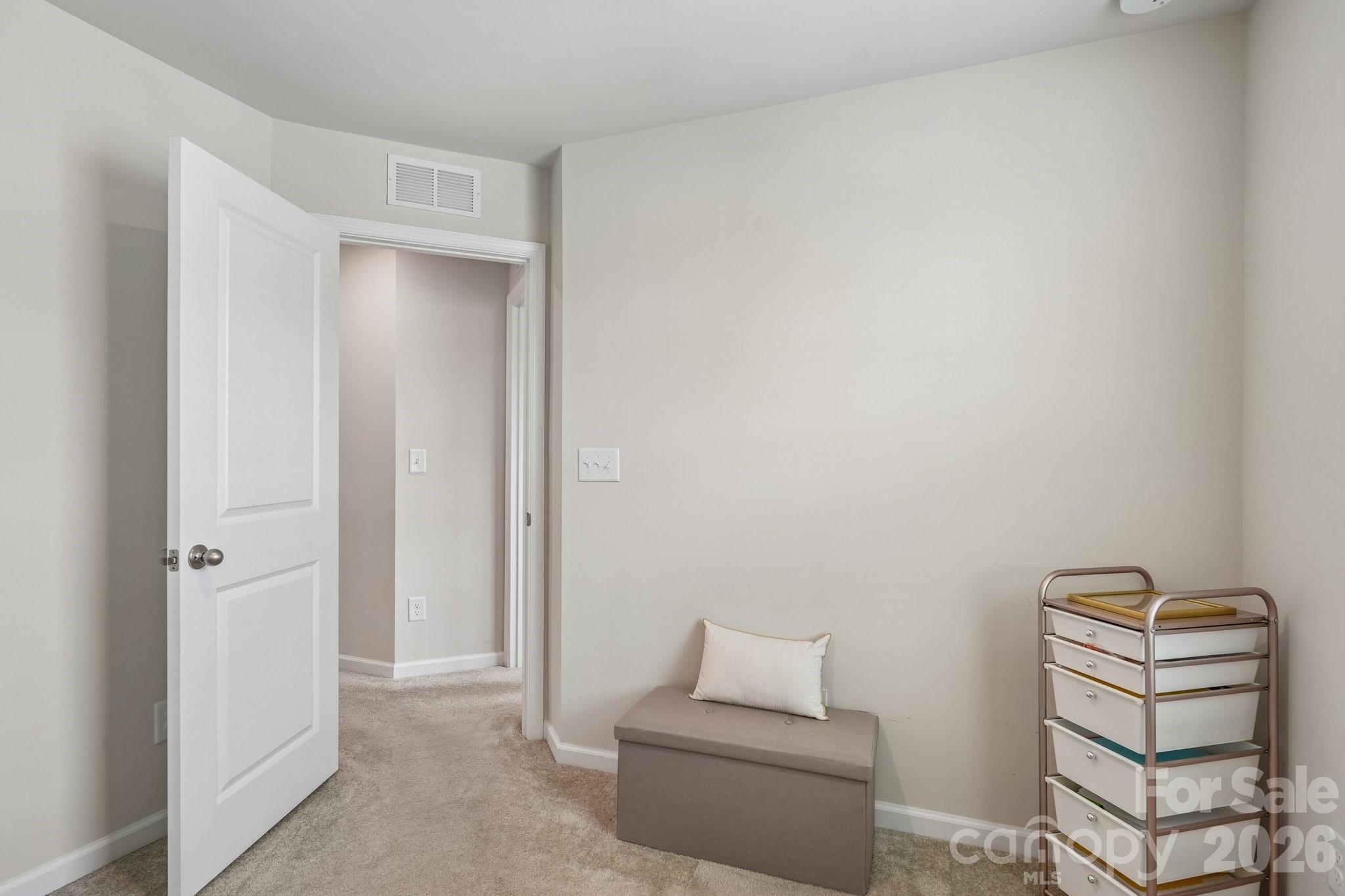 2041 Langer Street Property Photo 27