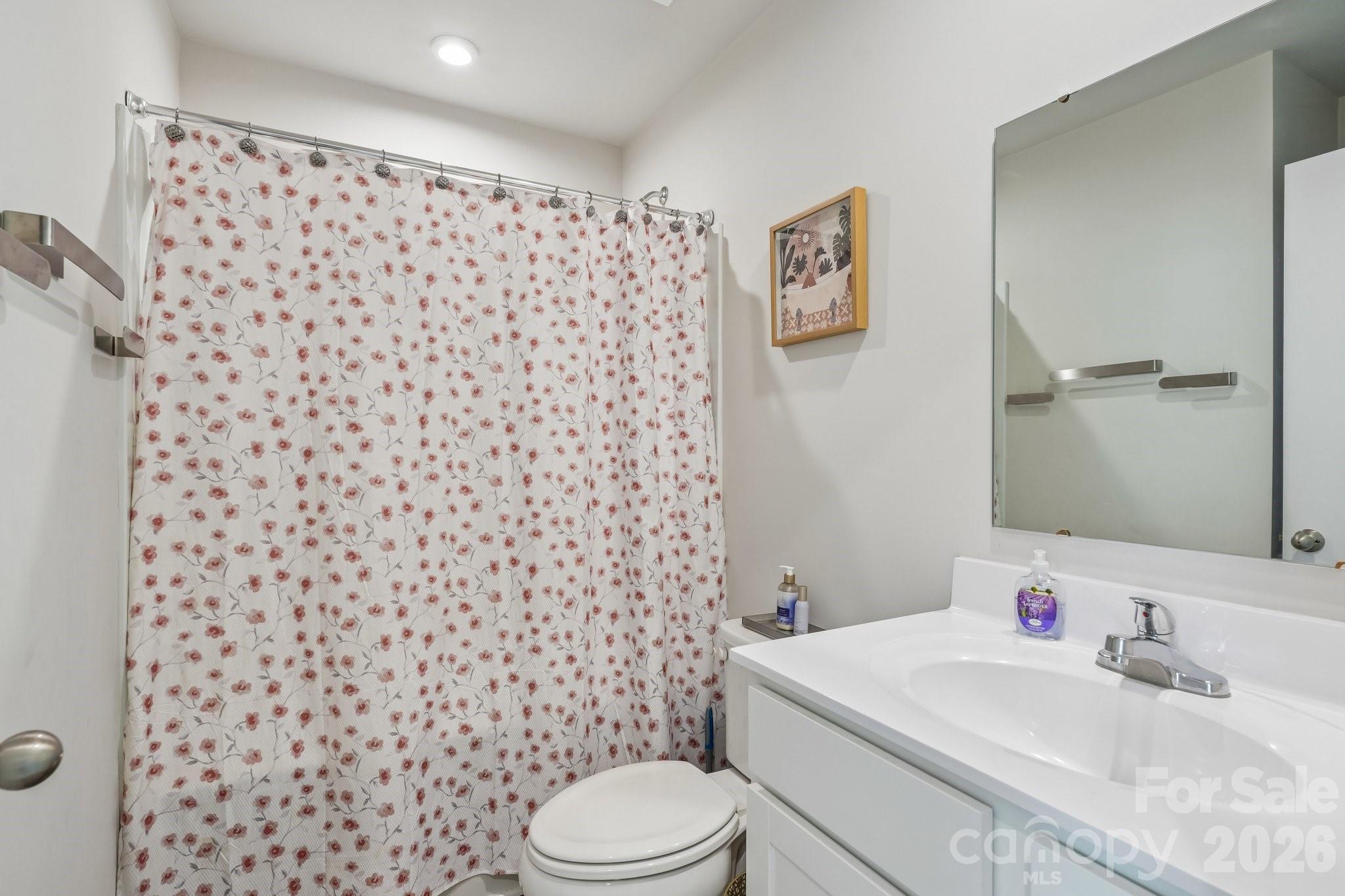 2041 Langer Street Property Photo 33