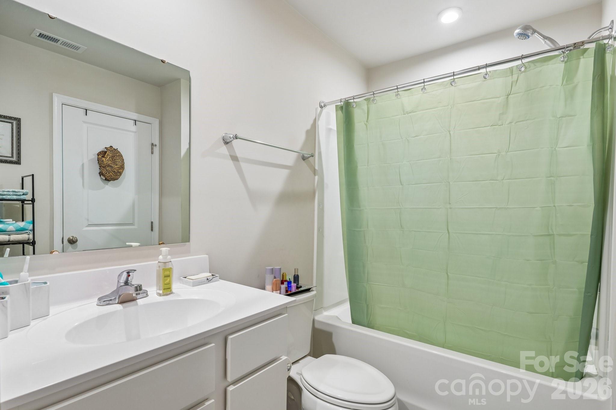 2041 Langer Street Property Photo 36
