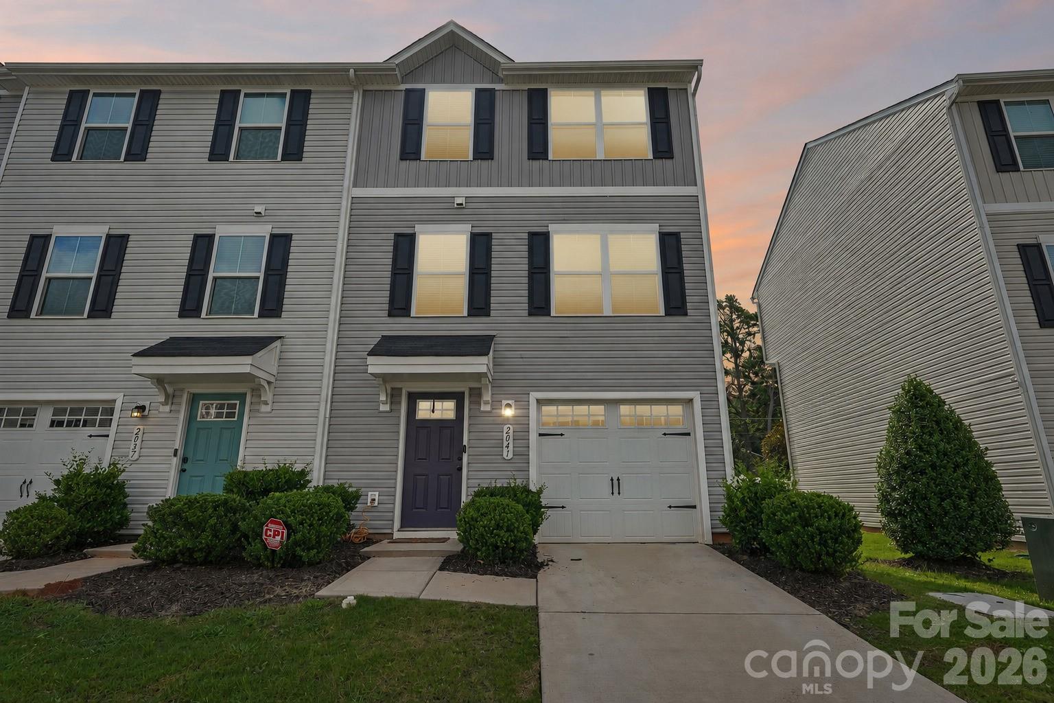 2041 Langer Street Property Photo 43