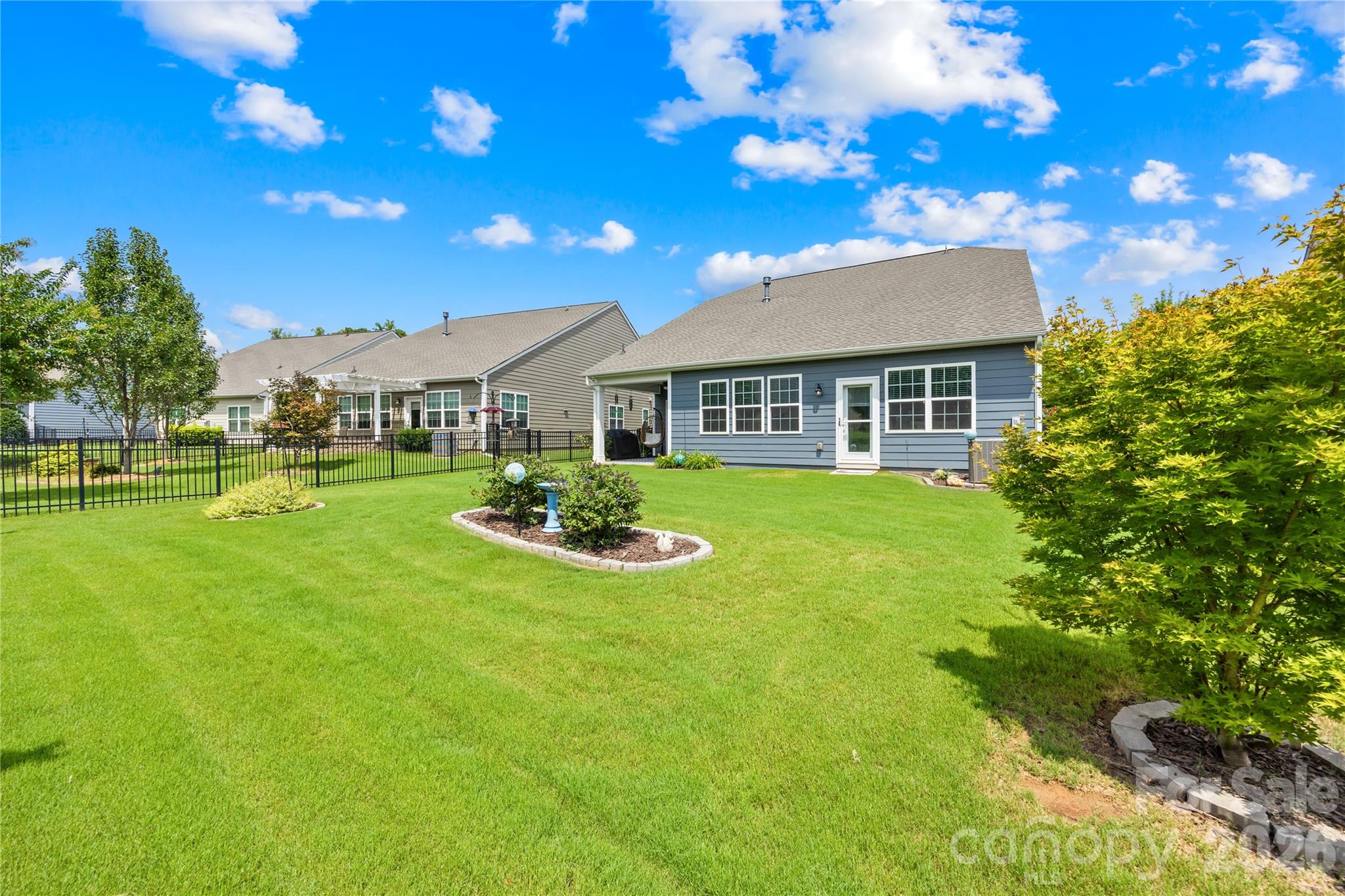 8075 Asher Chase Trail Property Photo 14