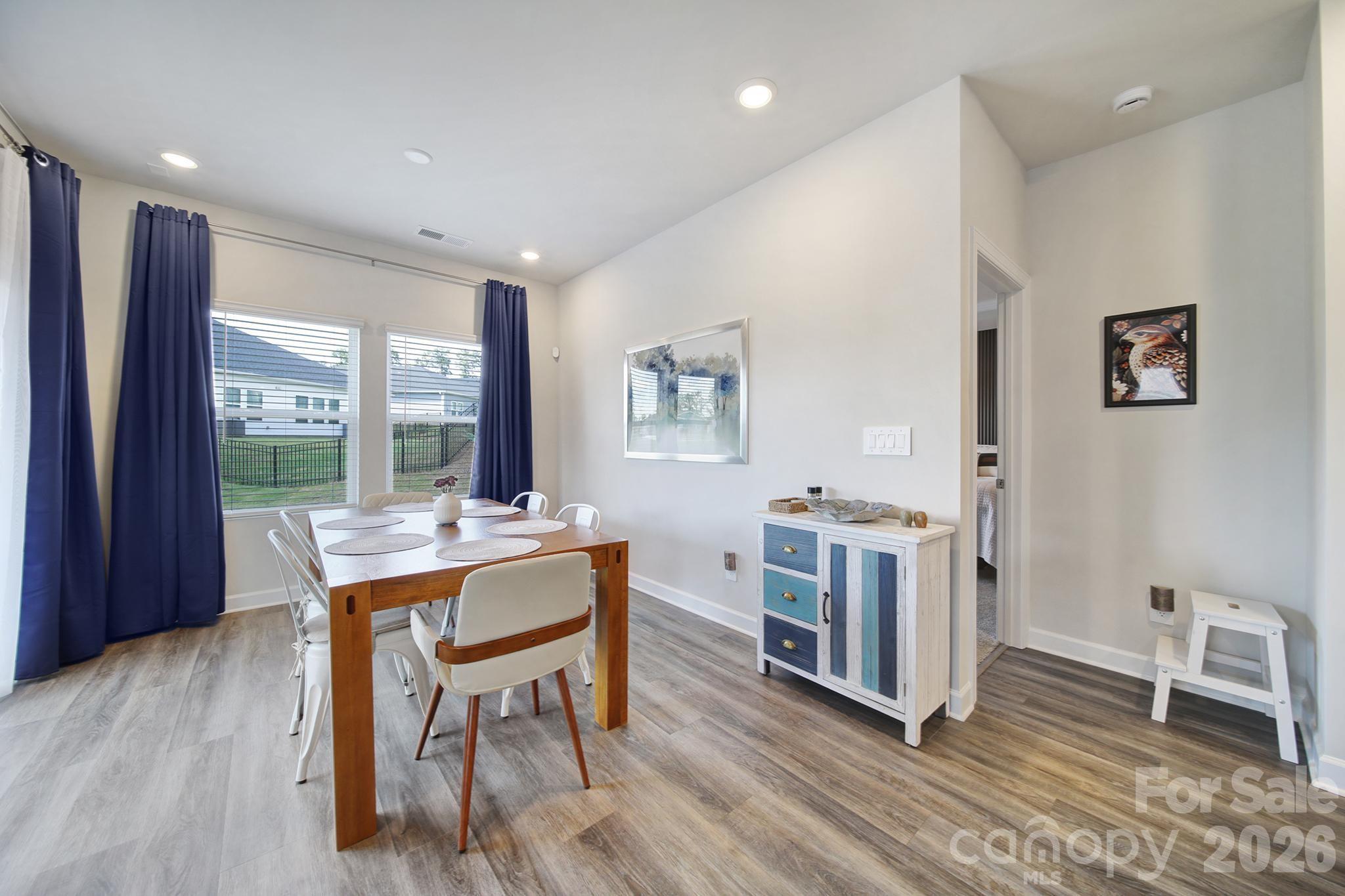 1117 Alicante Avenue Property Photo 8
