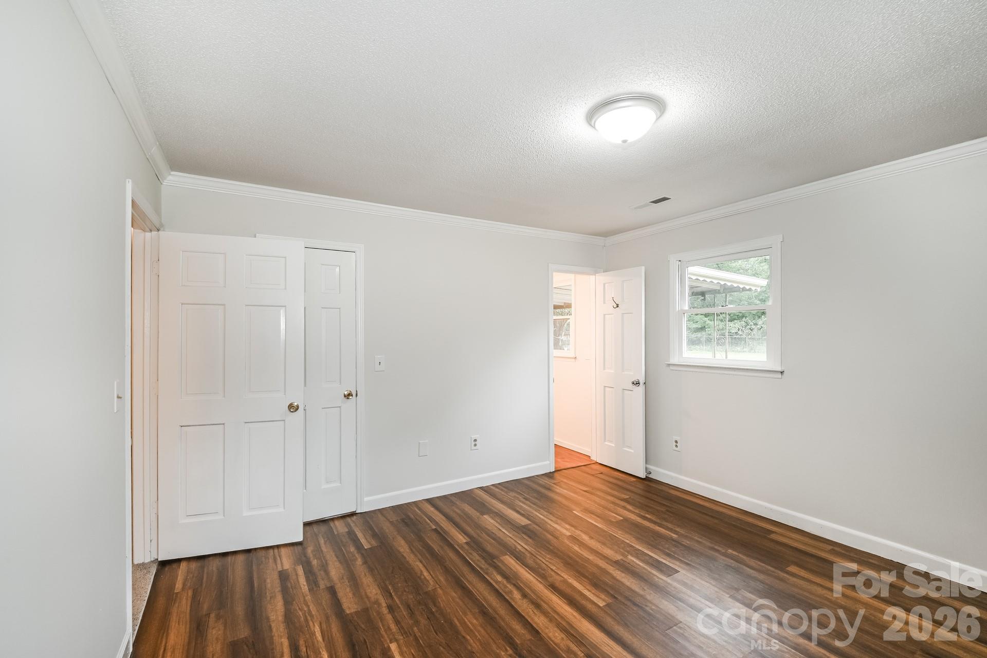320 Aqua Drive Property Photo 13