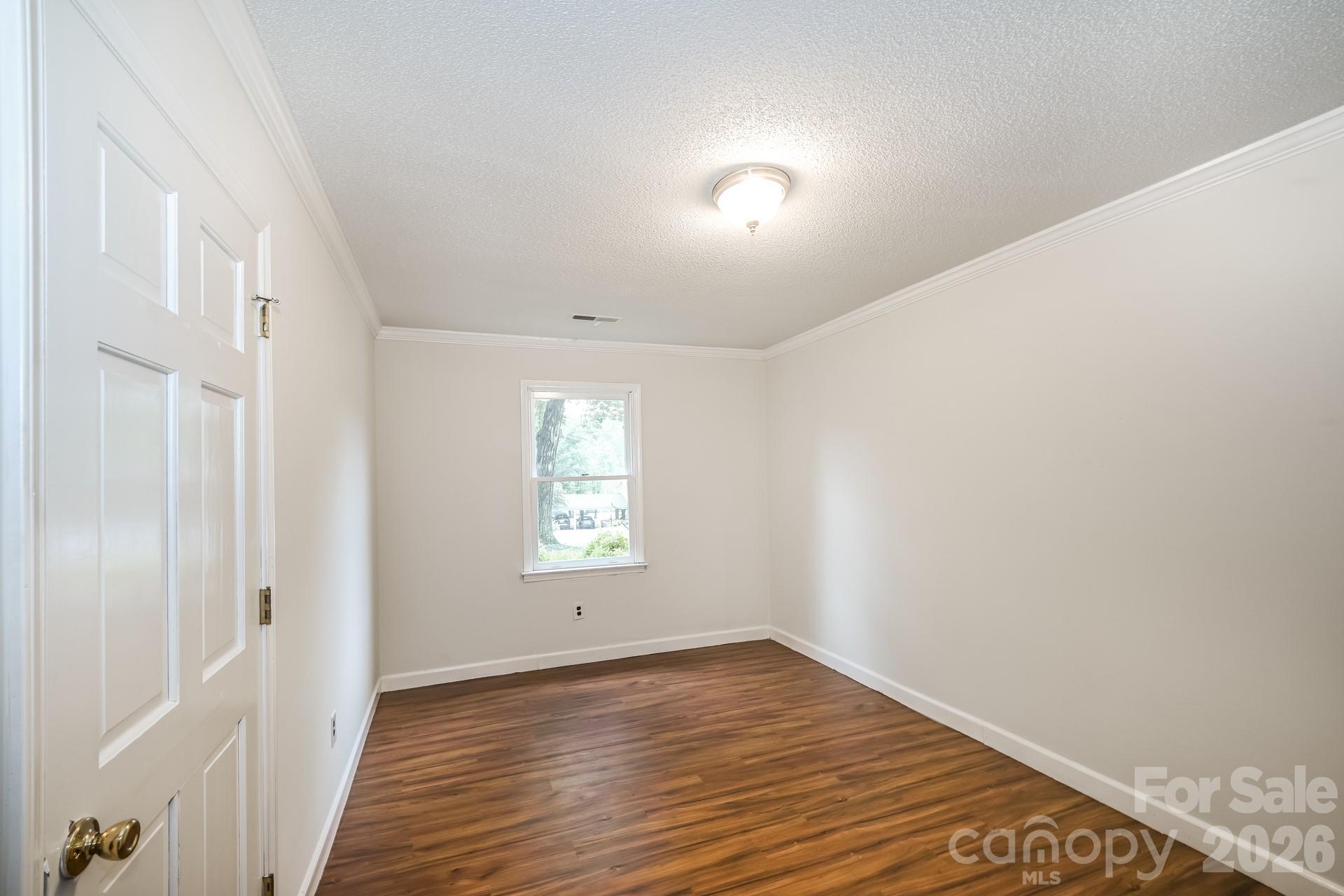 320 Aqua Drive Property Photo 15