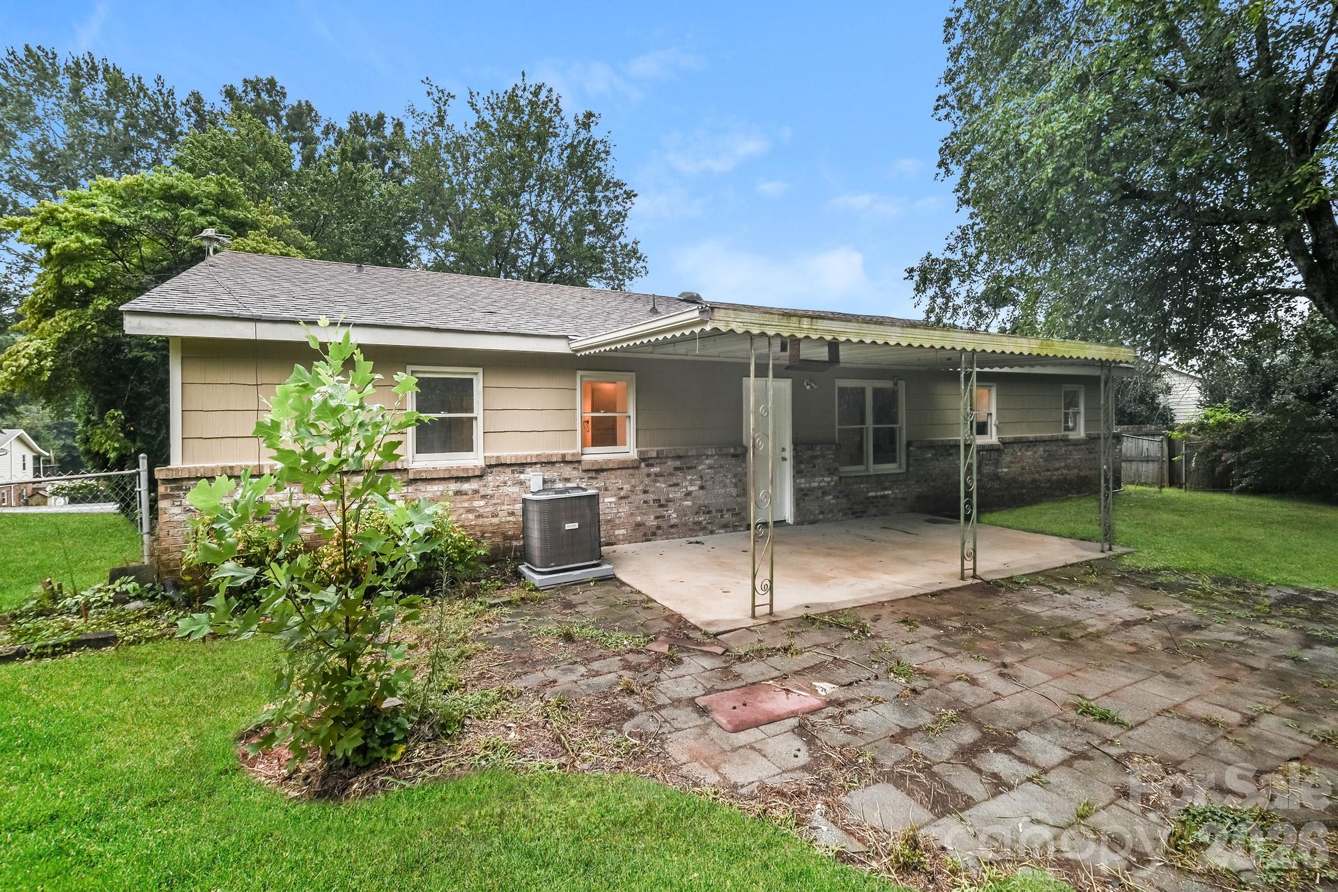 320 Aqua Drive Property Photo 17