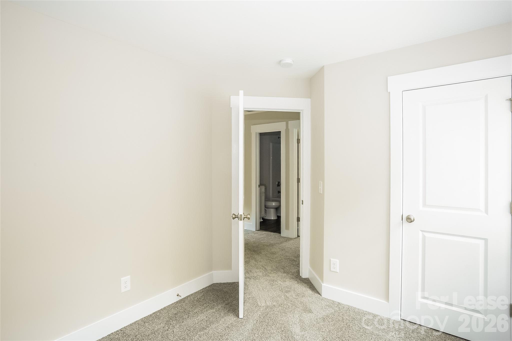 117 Fort Worth Avenue Property Photo 12