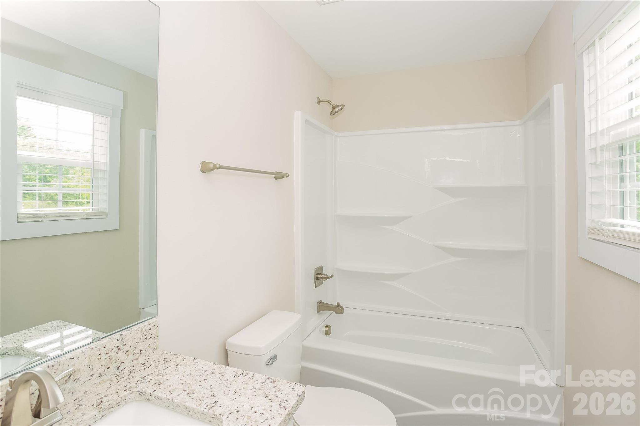 117 Fort Worth Avenue Property Photo 13
