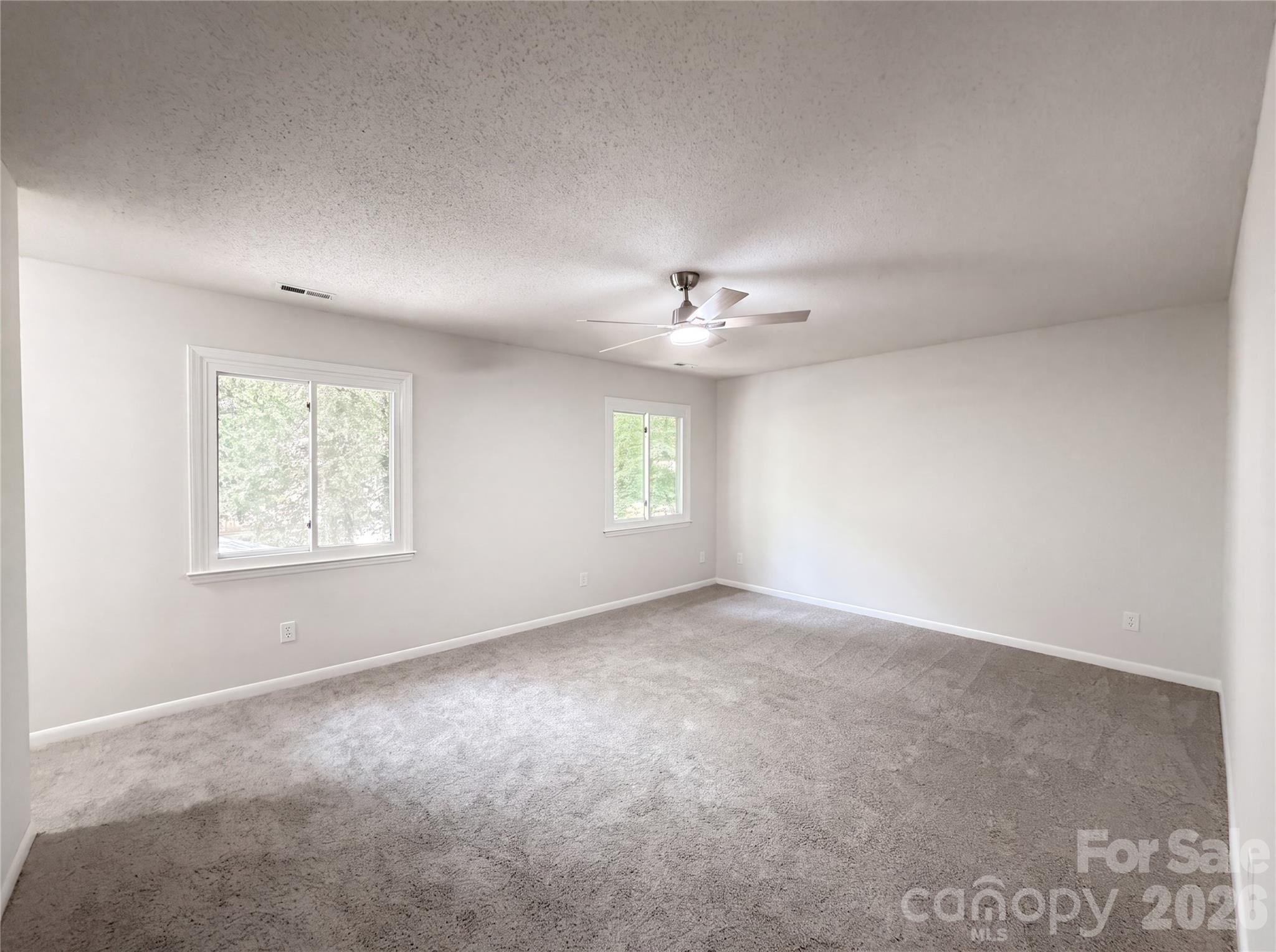 7210 Apple Creek Drive Property Photo 14