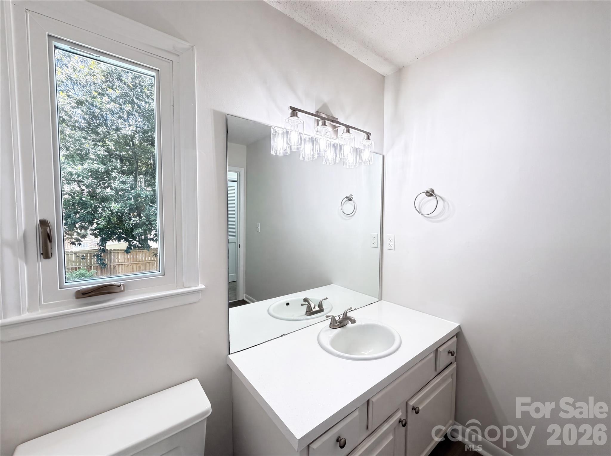 7210 Apple Creek Drive Property Photo 17