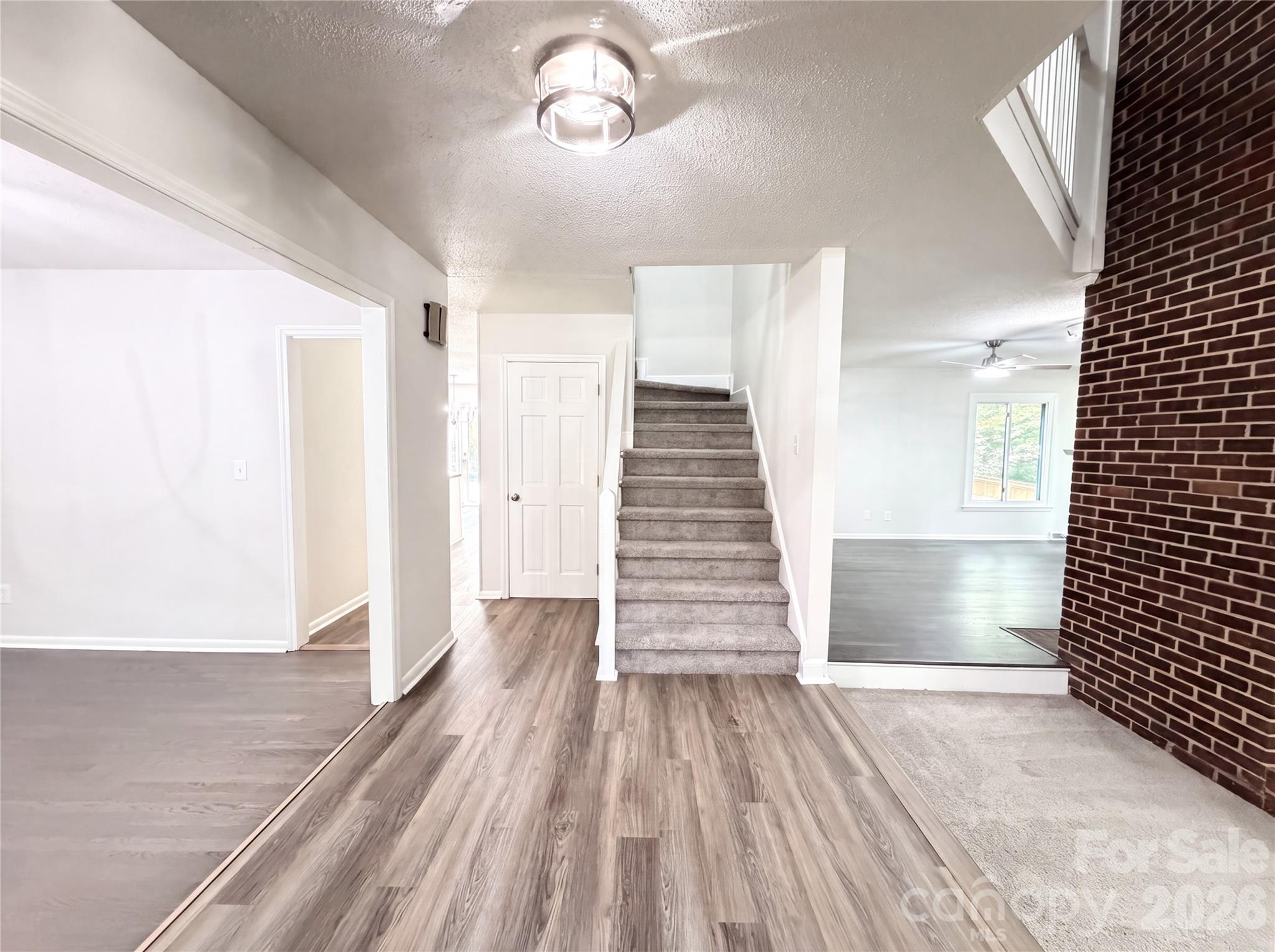7210 Apple Creek Drive Property Photo 19
