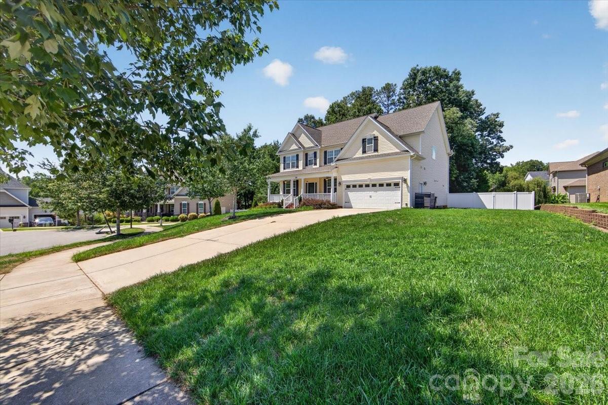 108 Timberfalls Court Property Photo 4