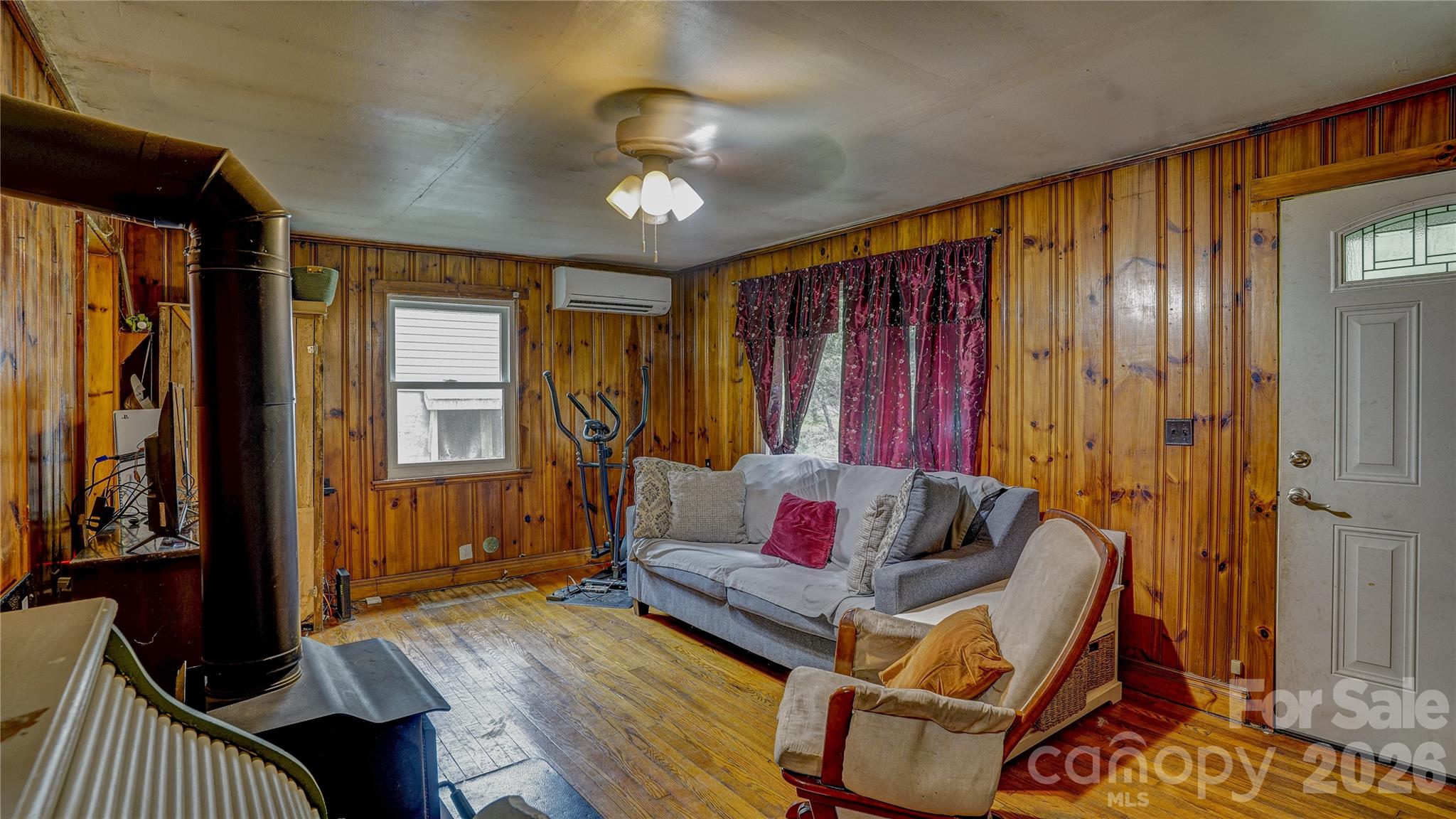 1213 Roaring Fork Road Property Photo 3