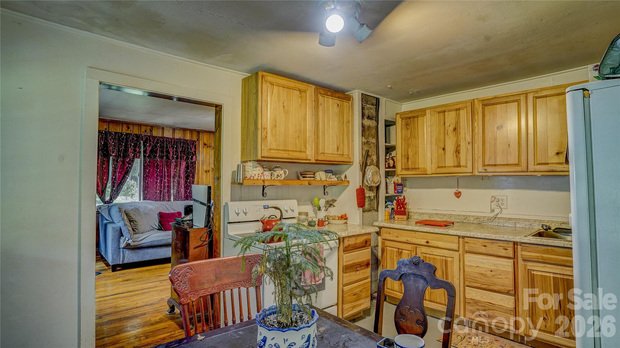1213 Roaring Fork Road Property Photo 8