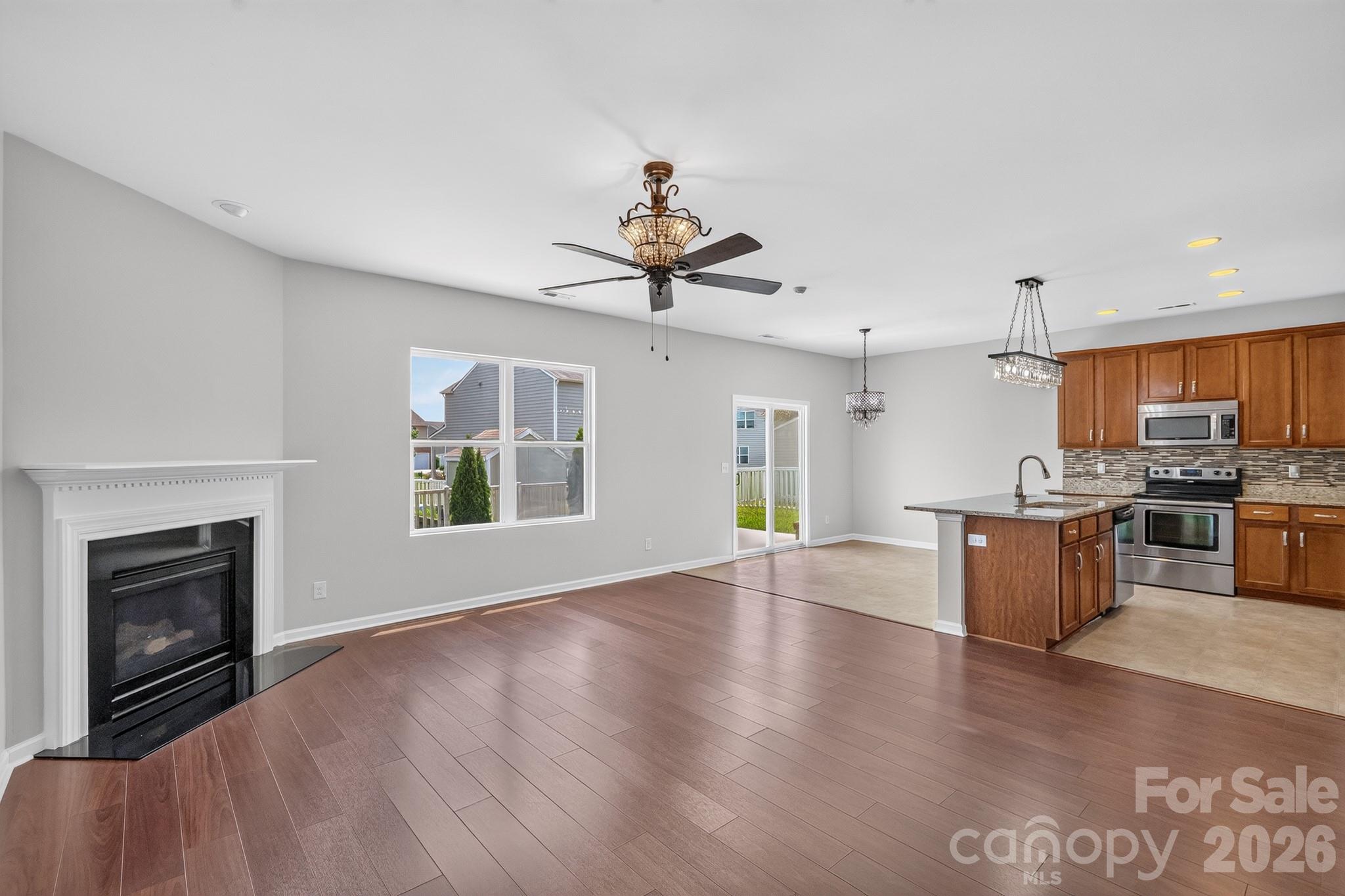 4006 Farm Pond Road Property Photo 3