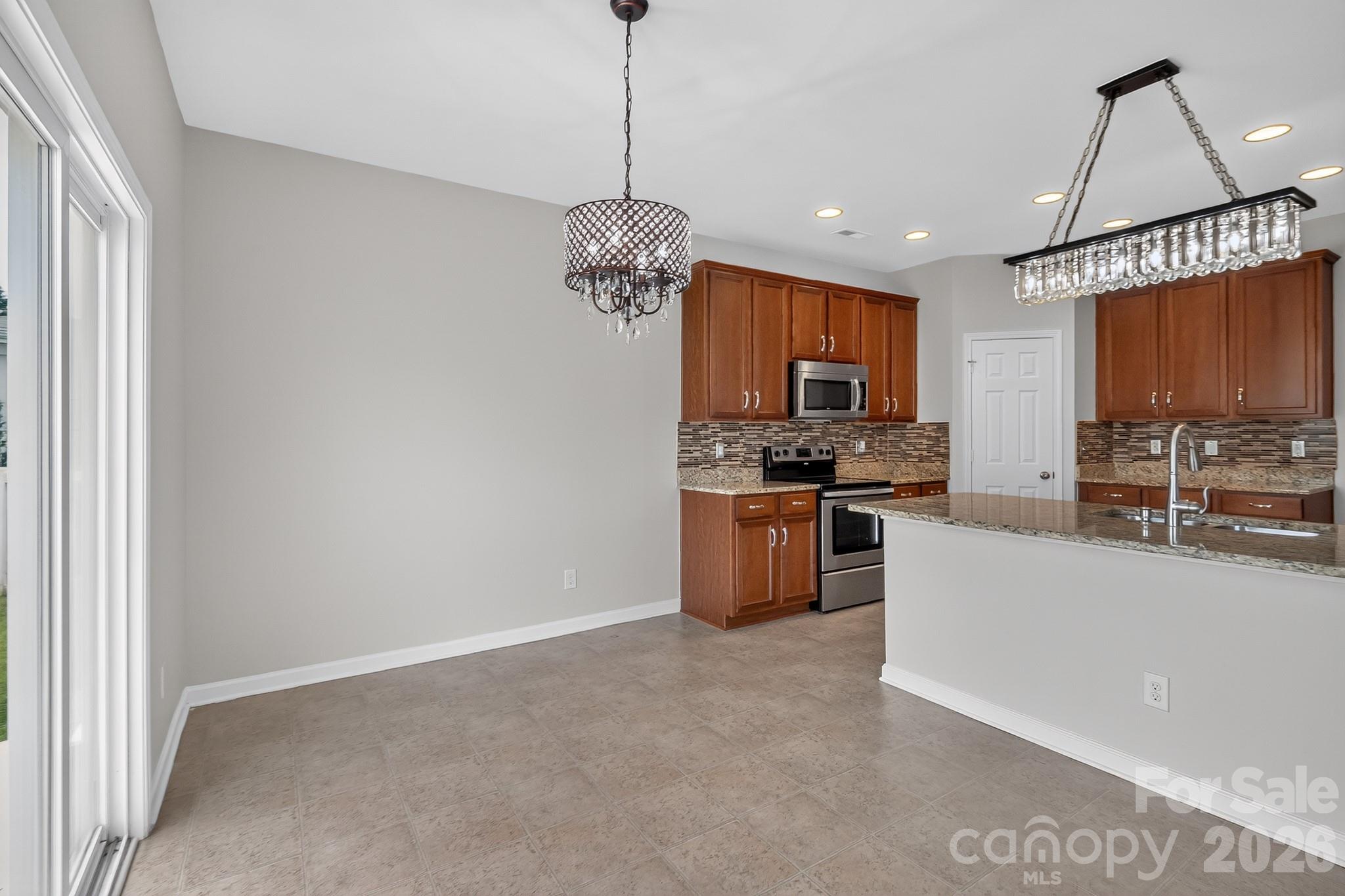 4006 Farm Pond Road Property Photo 11
