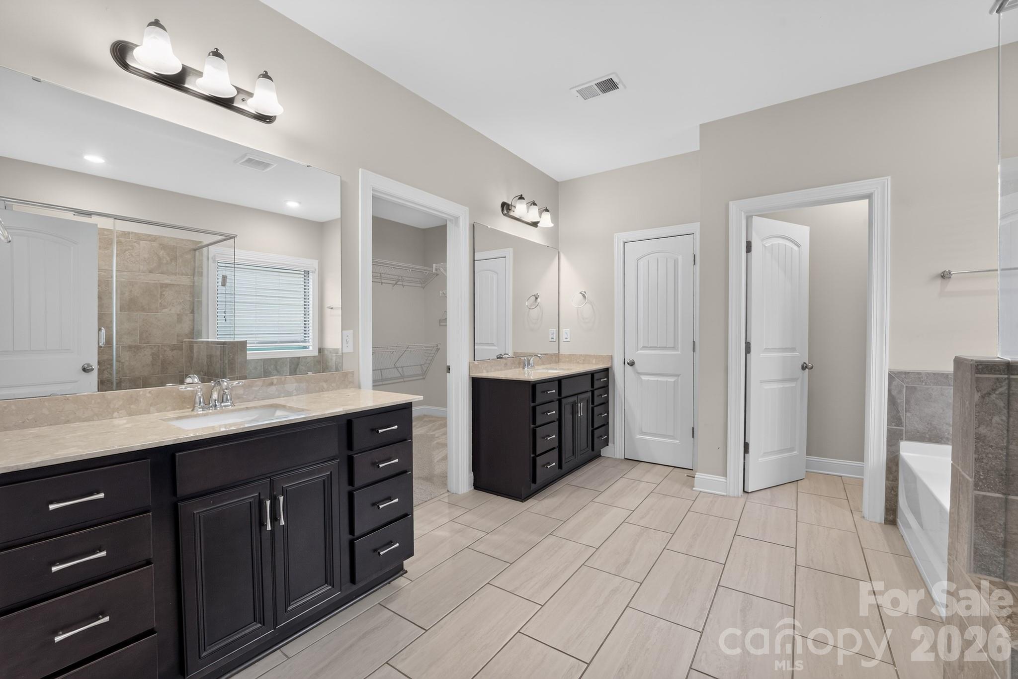 15319 Venezia Lane Property Photo 17