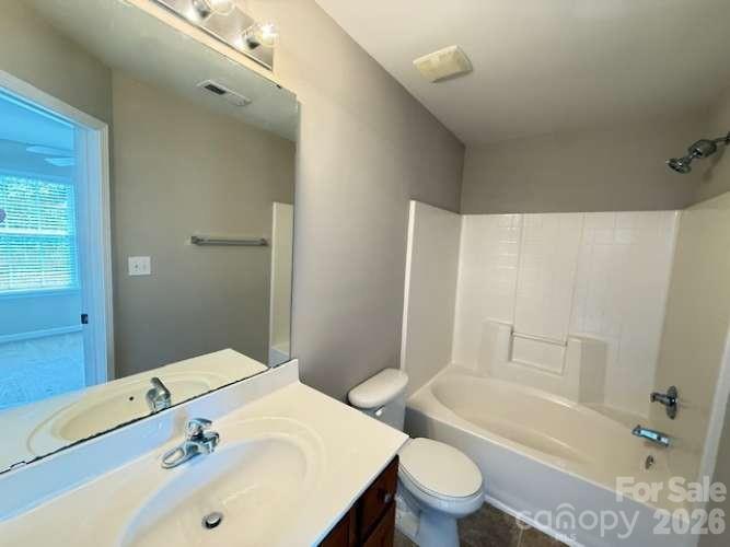17756 Trolley Crossing Way Property Photo 15