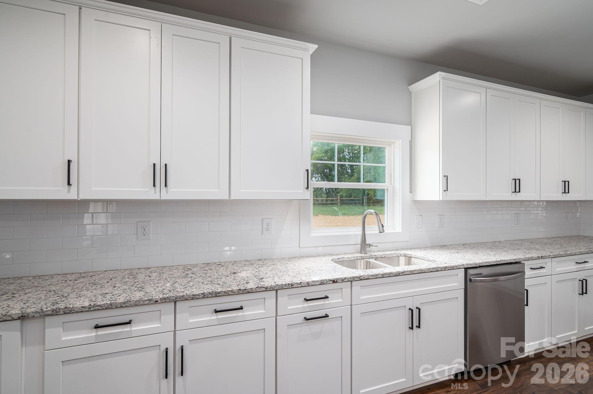 1355 Zeb Haynes Road Property Photo 10