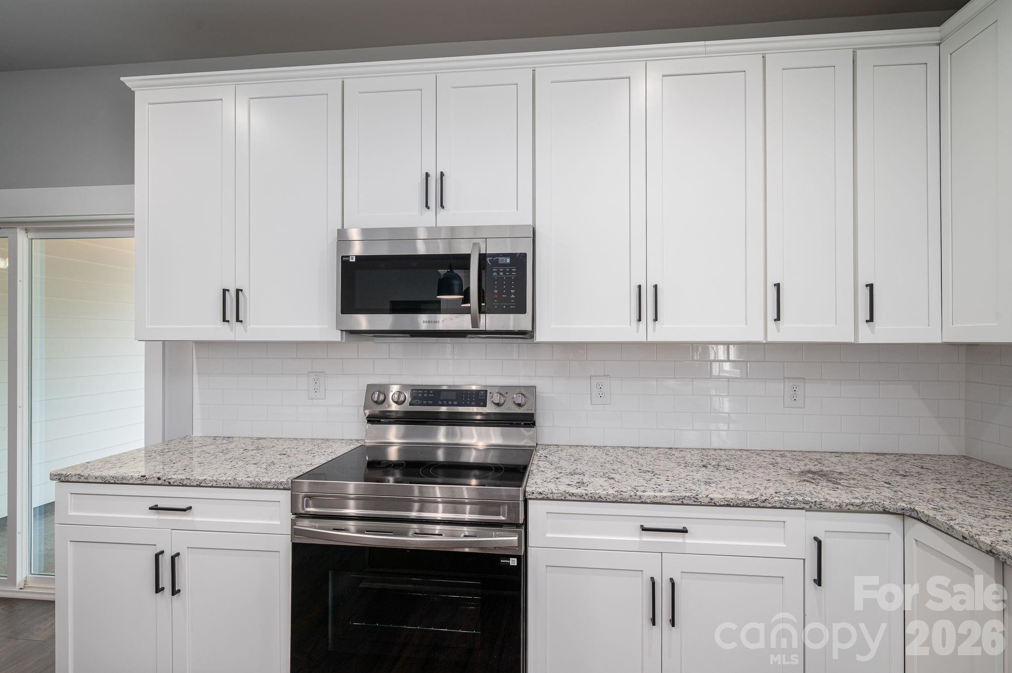 1355 Zeb Haynes Road Property Photo 12