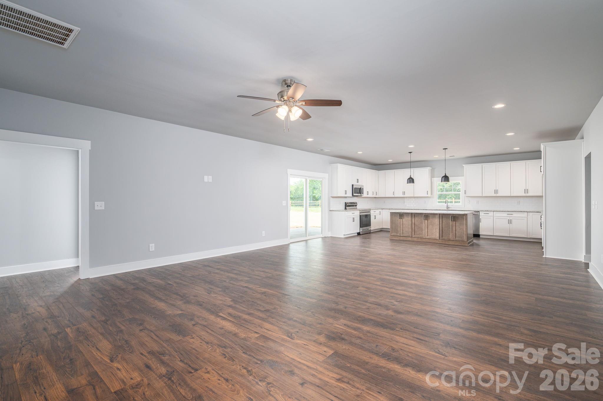 1355 Zeb Haynes Road Property Photo 13