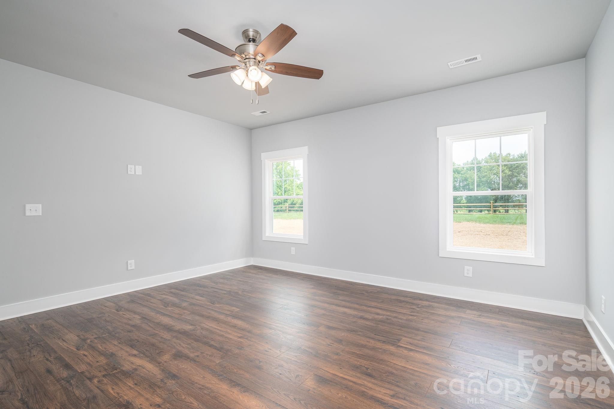 1355 Zeb Haynes Road Property Photo 23
