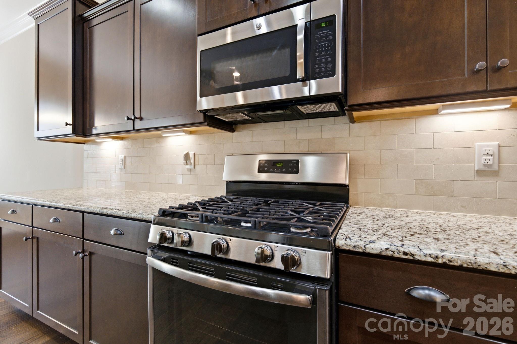 229 Hunters Hill Drive Property Photo 22
