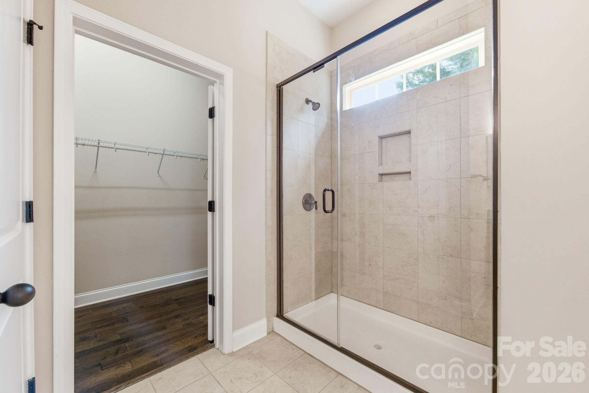 229 Hunters Hill Drive Property Photo 34