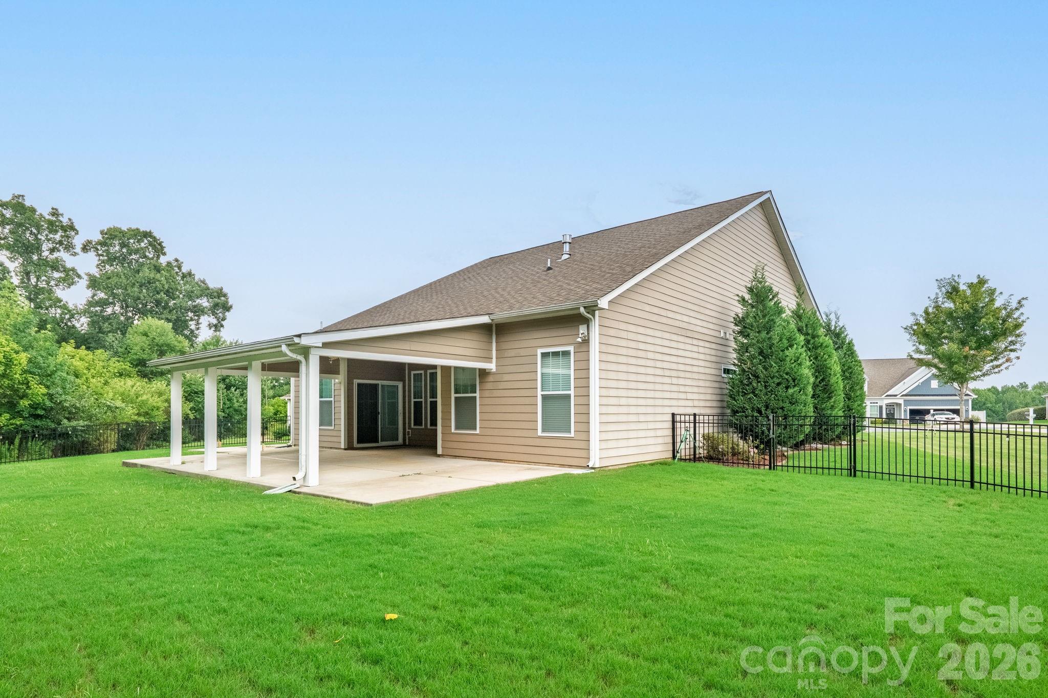 229 Hunters Hill Drive Property Photo 37