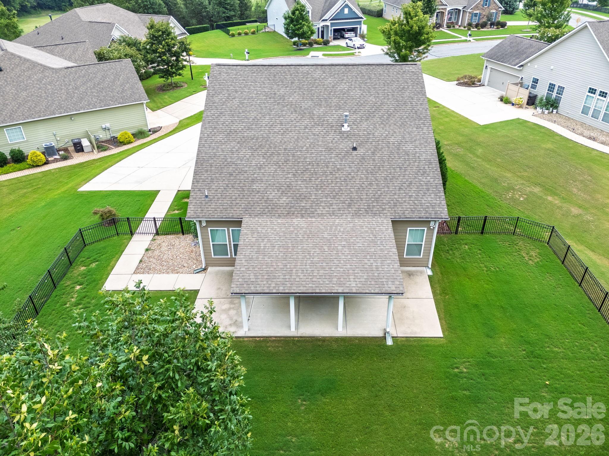 229 Hunters Hill Drive Property Photo 42
