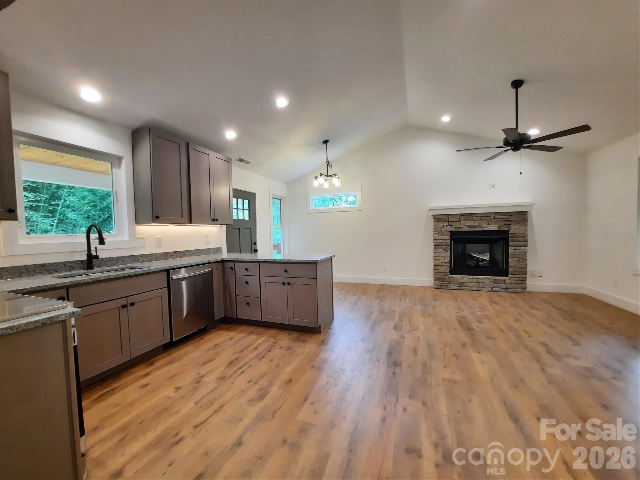 12 Overbrook Place Property Photo 2