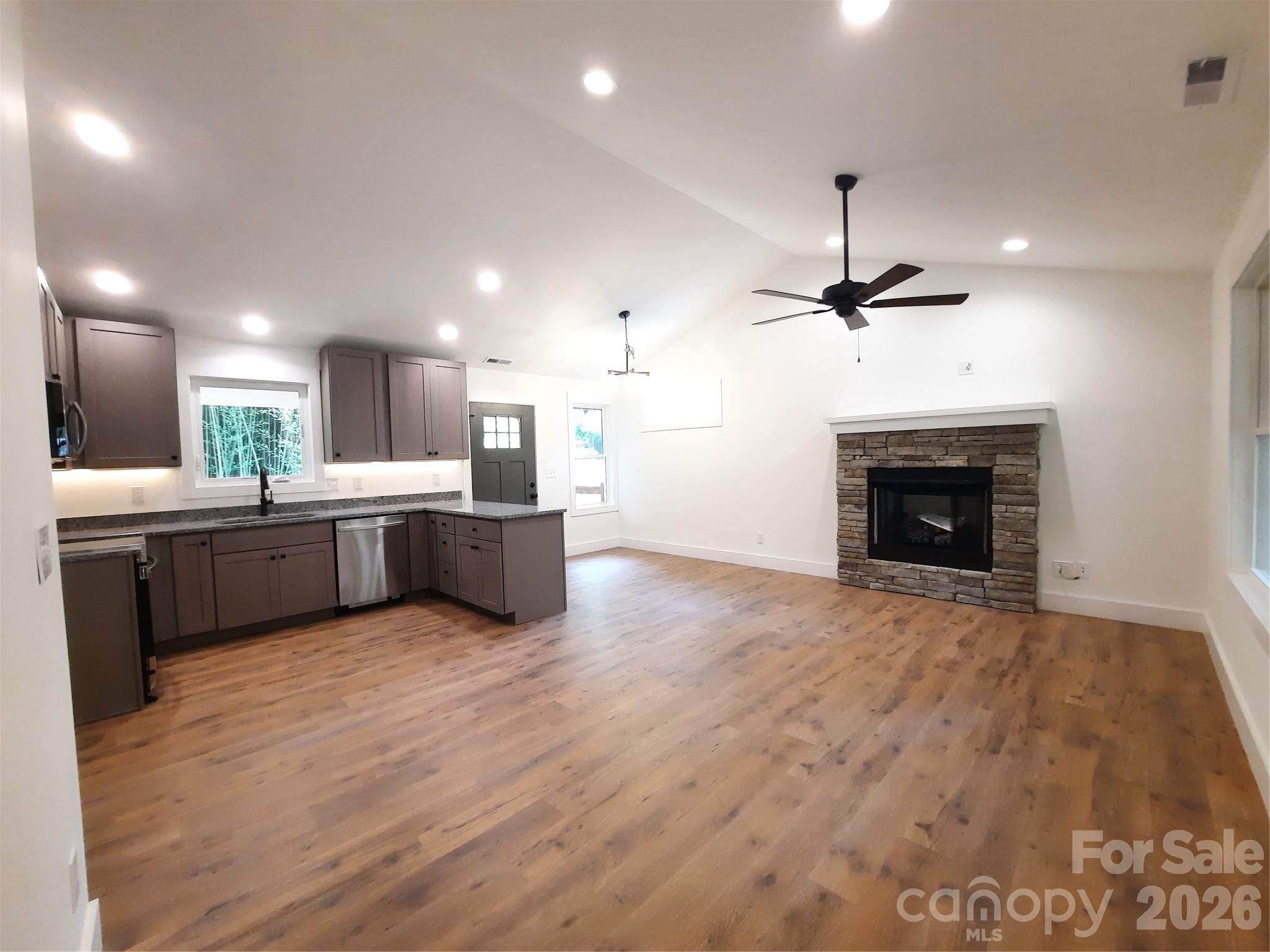 12 Overbrook Place Property Photo 8