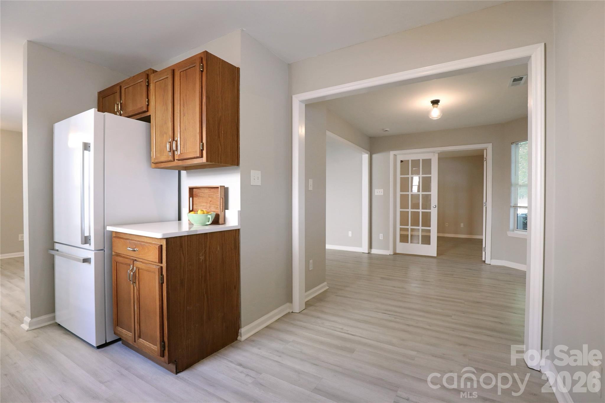 5909 Amity Springs Drive Property Photo 8