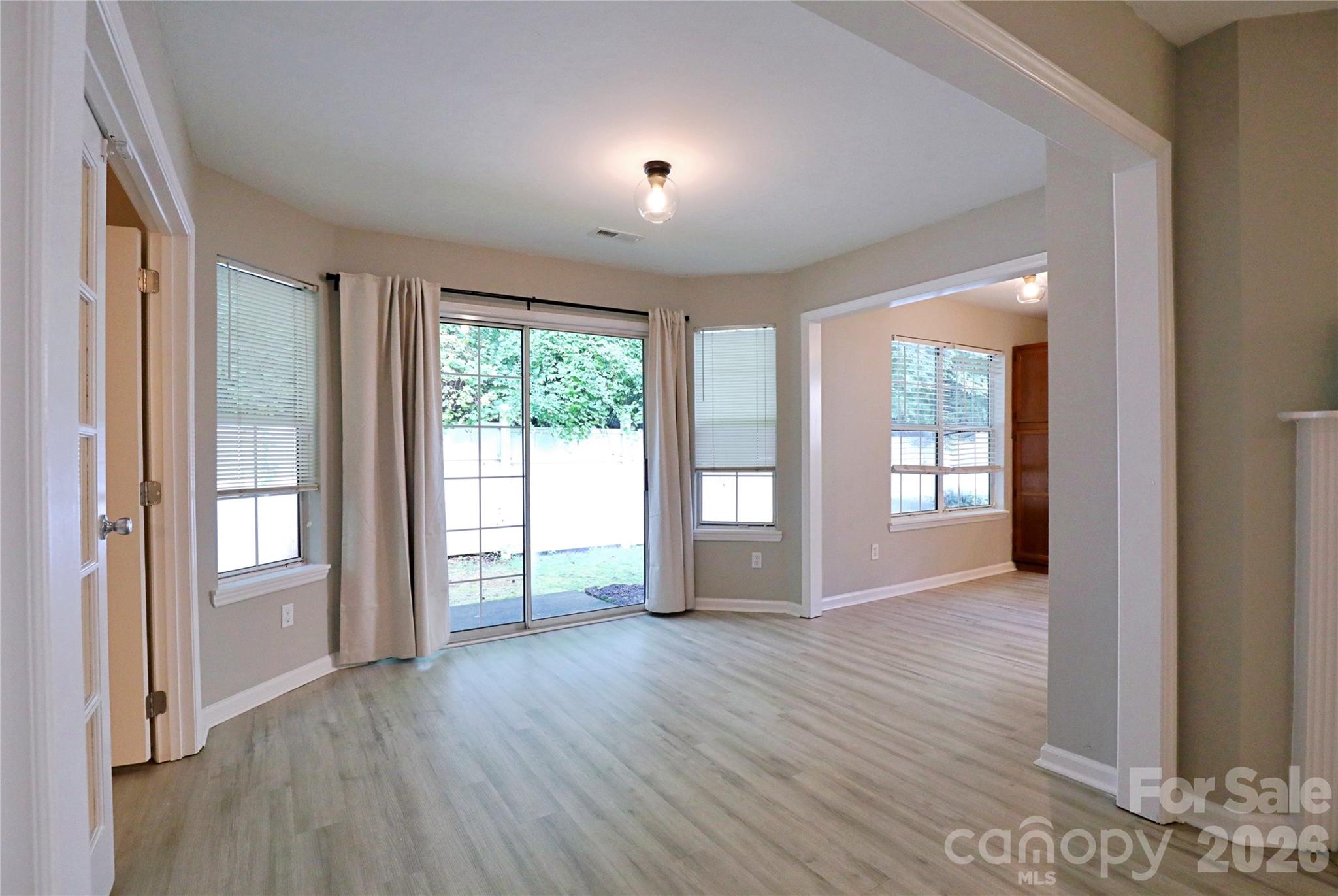 5909 Amity Springs Drive Property Photo 10