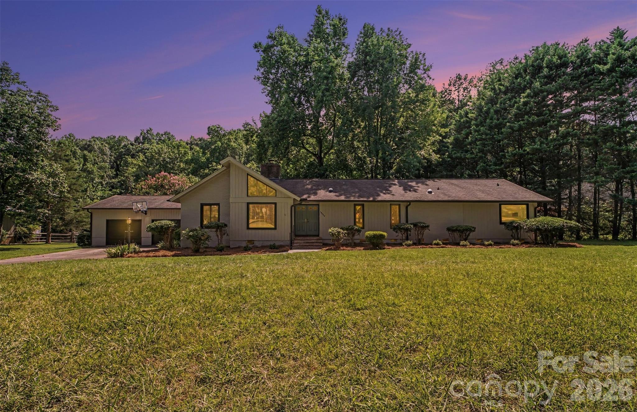 13520 Andulusian Drive Property Photo 2
